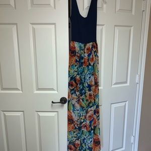 Le Lis Maxi dress